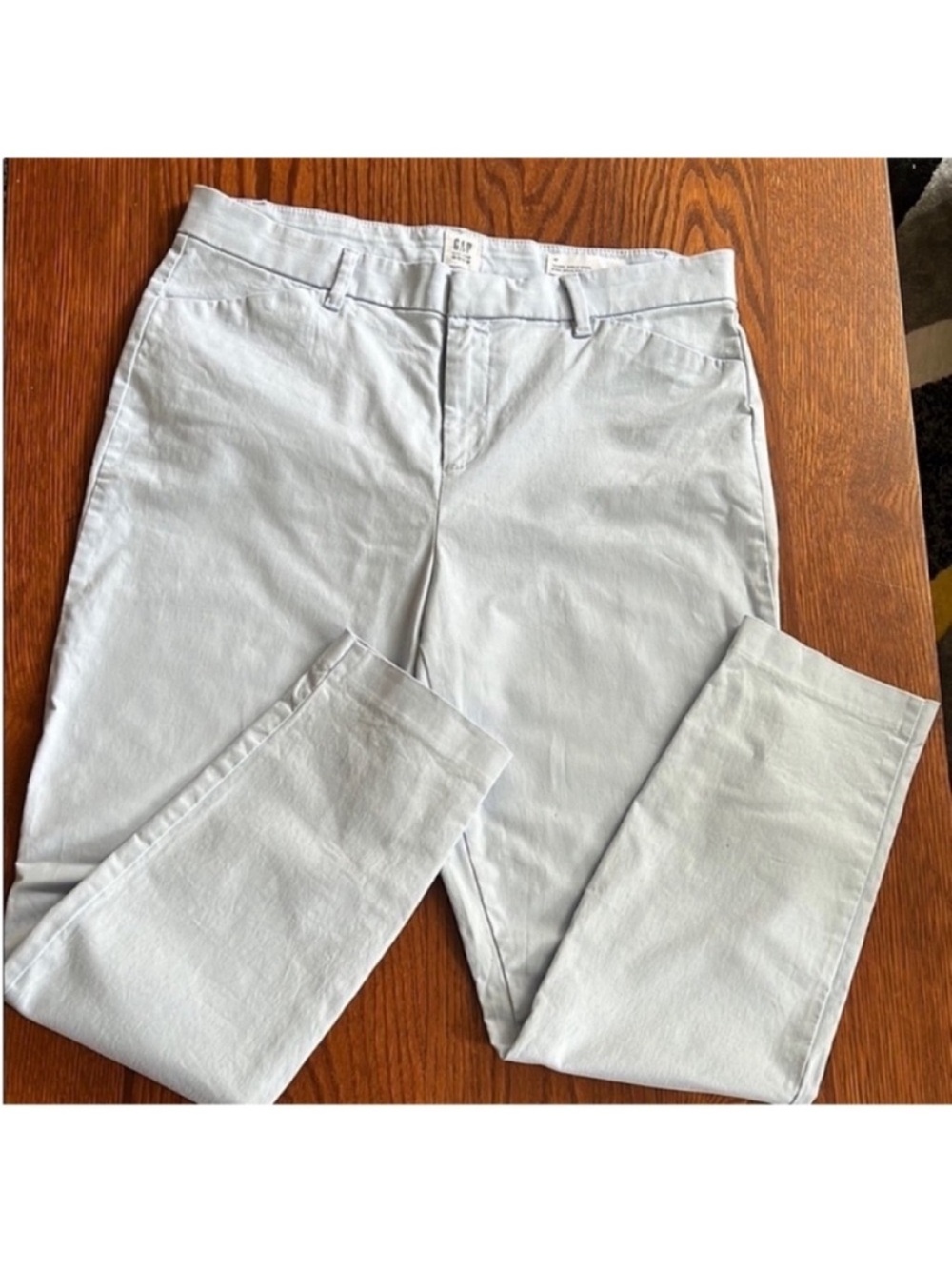 GAP • Women’s Size 10 • Light Blue • Skinny Ankle Khaki Pants •